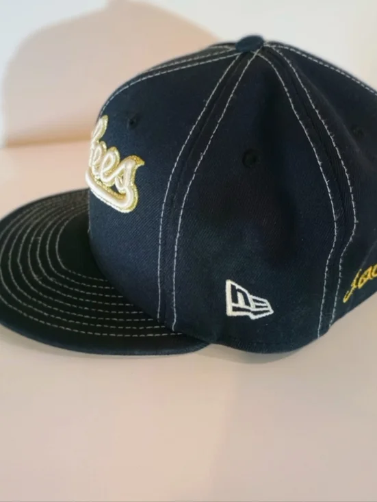 Cooperstown Y2k 90s Style Yankees Script Logo Baseball Cap - Navy with Gold Trim - Picture 4 of 5